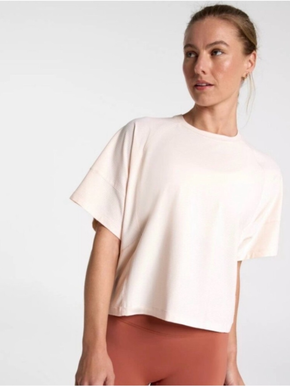 CALIA by Carrie Underwood Cream Short Sleeve Boxy Tee